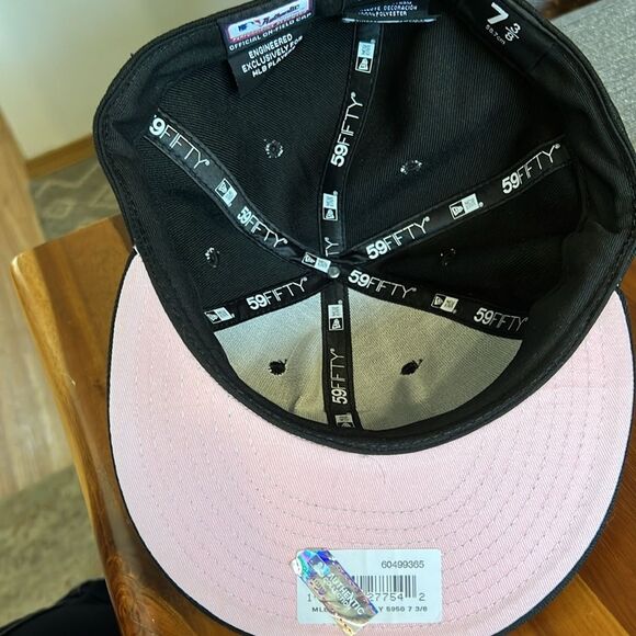 Pittsburgh Pirates New Era Mother's Day 59FIFTY 7 3/8 - Picture 6 of 6